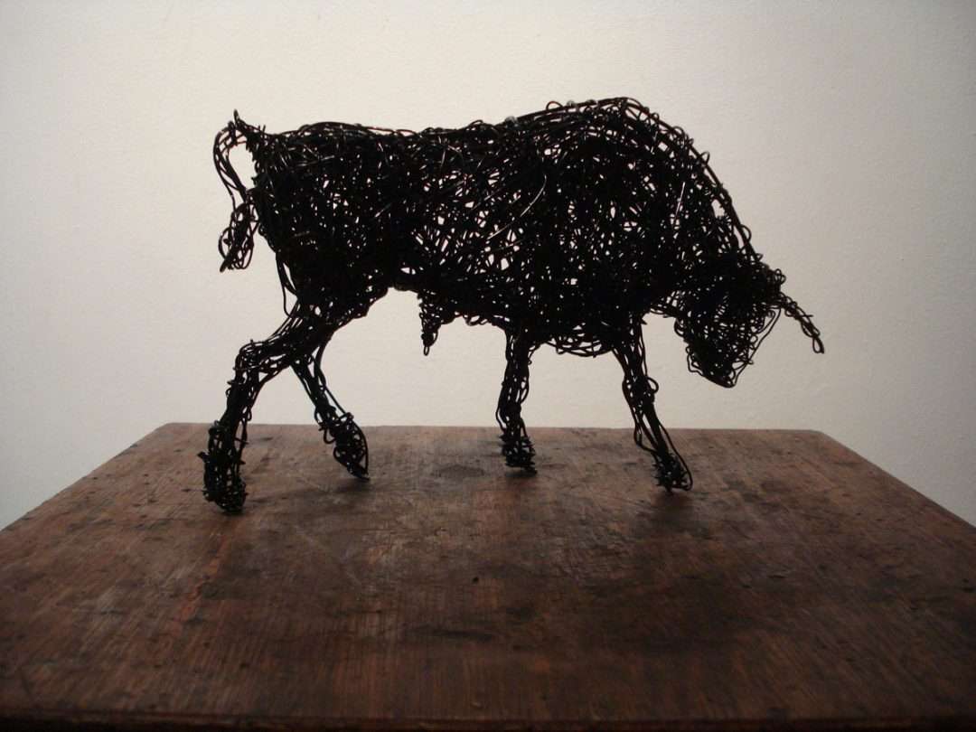 bullfight sculpture, bull sculpture in wire
