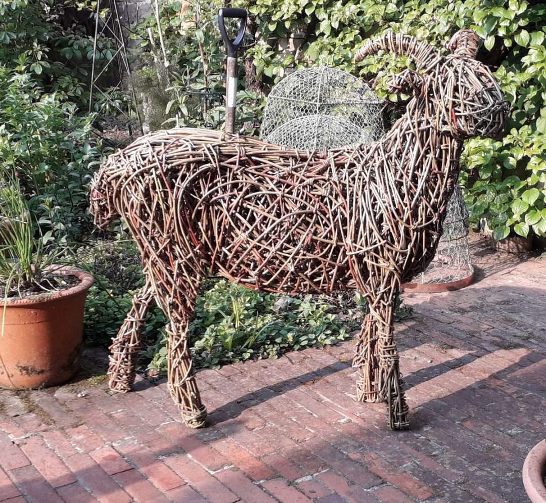 life size willow sheep sculpture, willow sheep sculpture for the garden